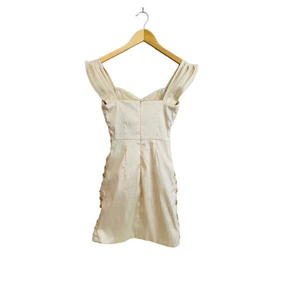 DO+BE Givin Bodycon Bandage Champagne Sweatheart Neck Mini Dress Size Small - Picture 10 of 12